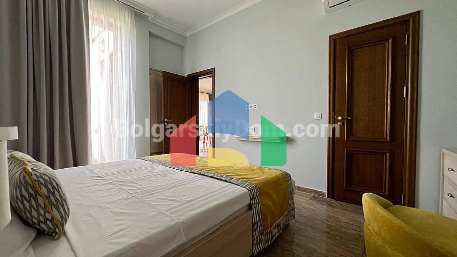 Новый двухэтажный дом в Святом Власе