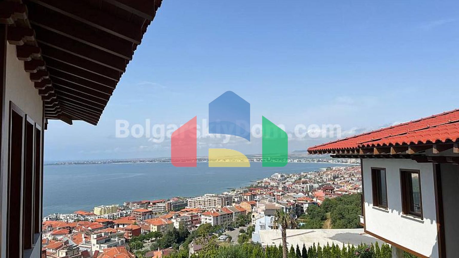 Новый двухэтажный дом в Святом Власе