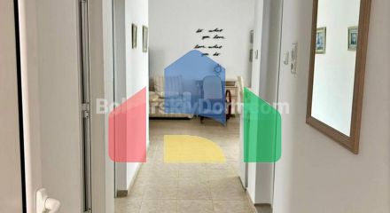 Two-bedroom apartment in Old House