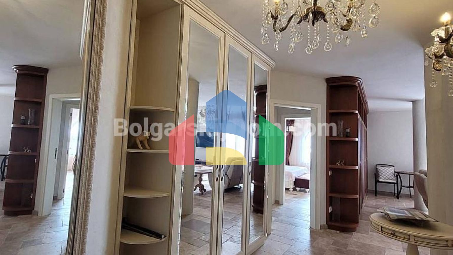 Триповерховий пентхаус в Артур