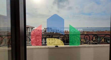 Триповерховий пентхаус в Артур