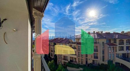 Трикімнатна квартира в Артур