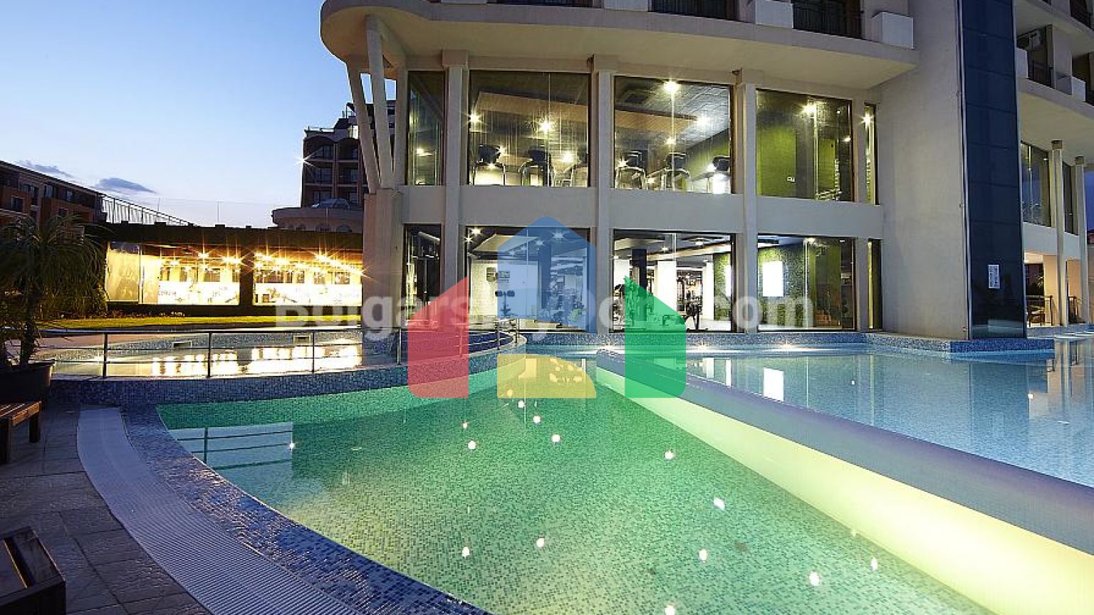 Двухкомнатная квартира в Гранд Отель