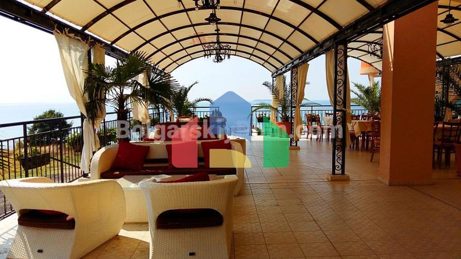 Двухкомнатная квартира в Гранд Отель