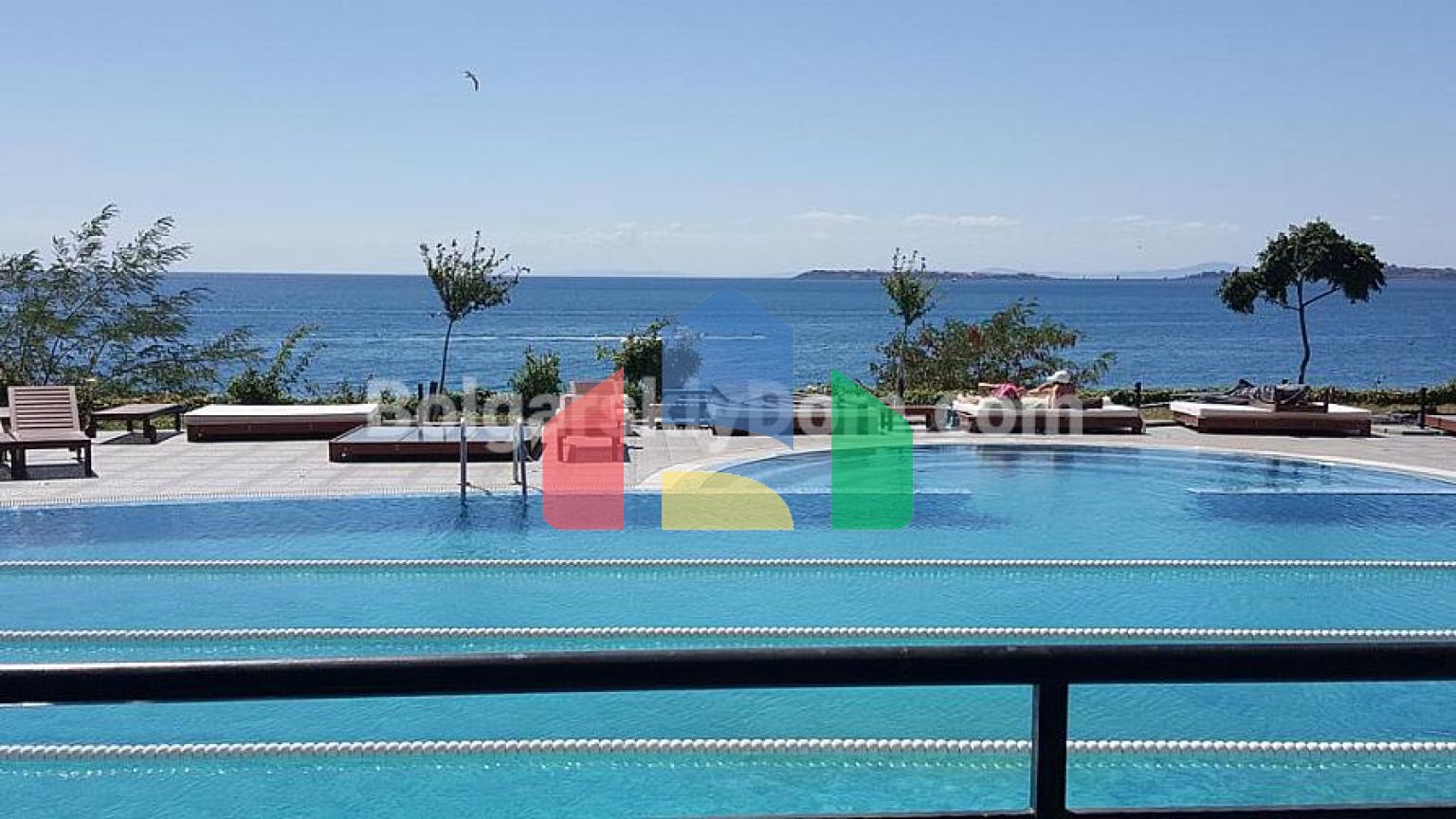 Двухкомнатная квартира в Гранд Отель