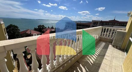 Четырехкомнатная квартира в Марина Санрайз