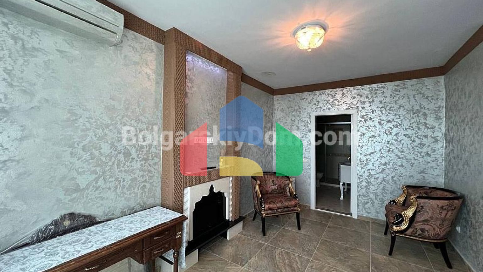 Четырехкомнатная квартира в Марина Санрайз