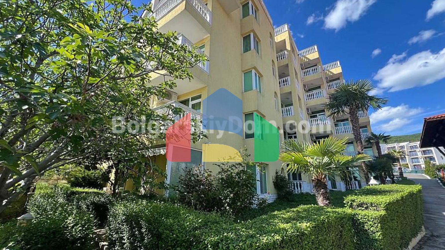 Четырехкомнатная квартира в Марина Санрайз