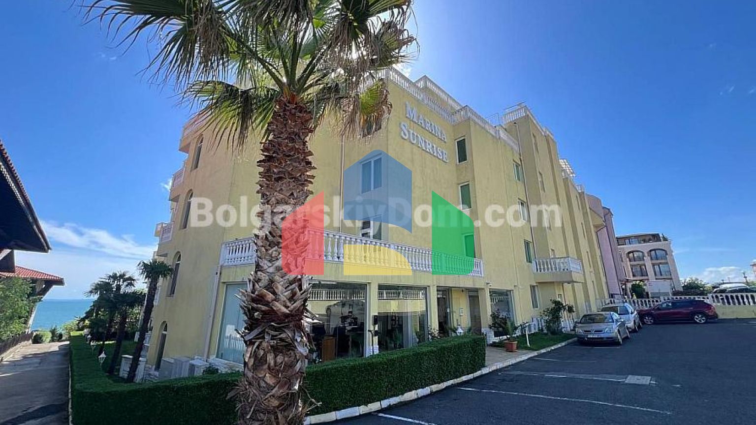 Четырехкомнатная квартира в Марина Санрайз