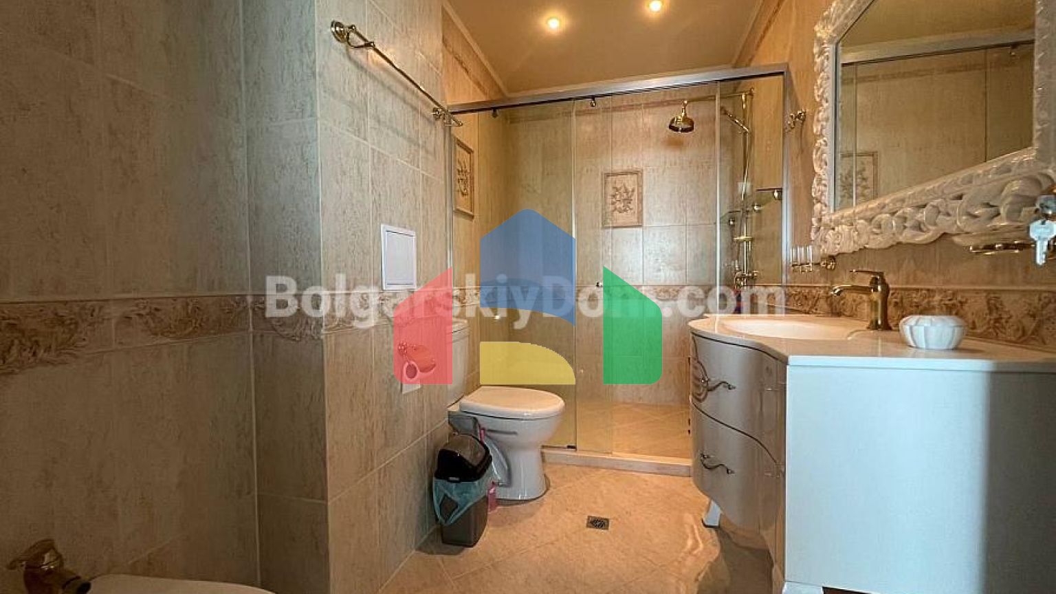 Четырехкомнатная квартира в Марина Санрайз