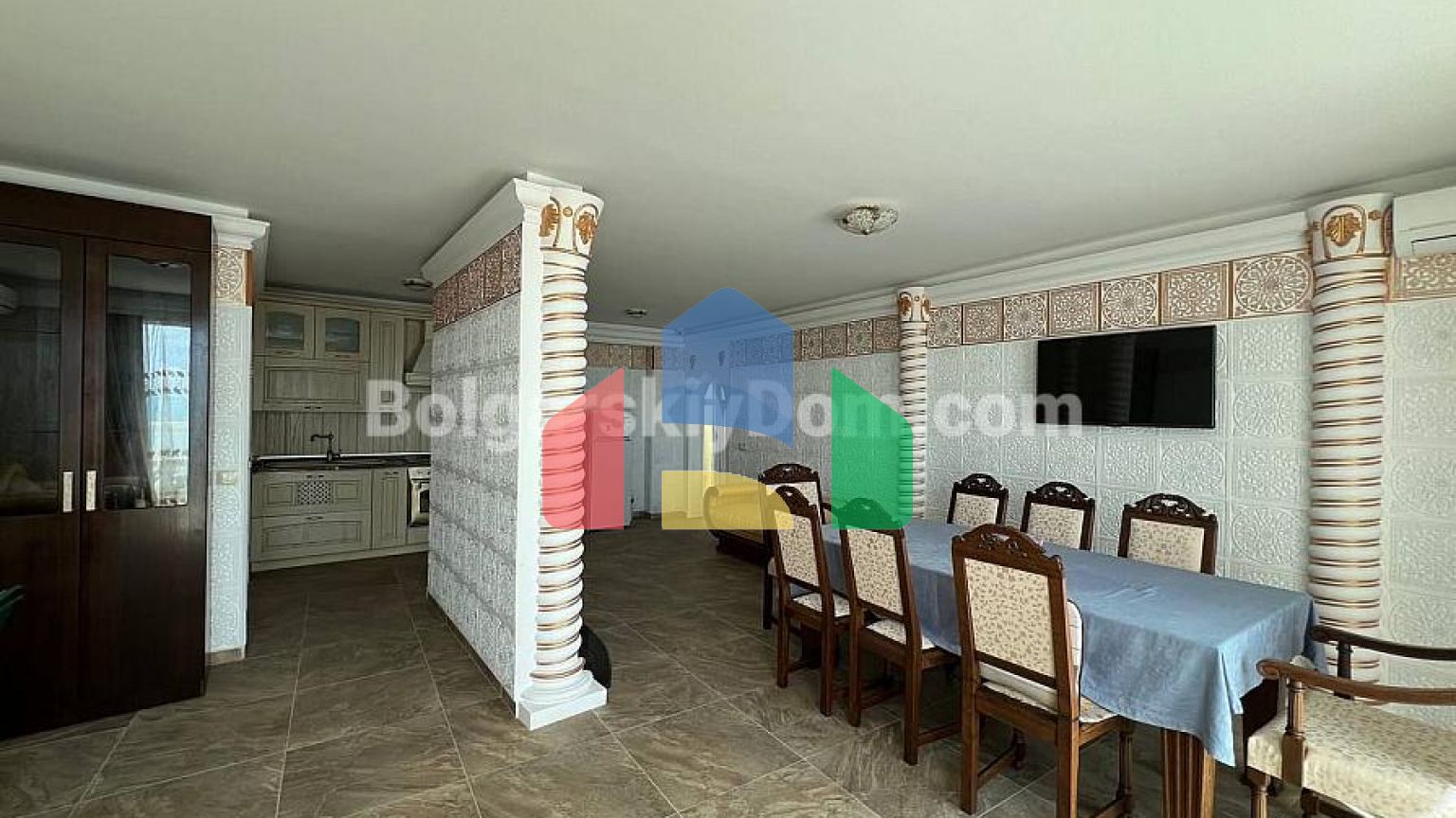 Четырехкомнатная квартира в Марина Санрайз