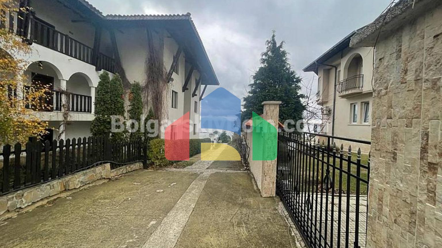 Четырехкомнатная квартира в Марина Санрайз