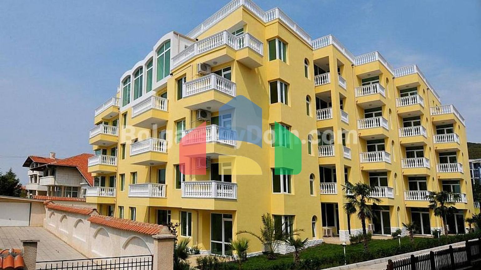 Четырехкомнатная квартира в Марина Санрайз