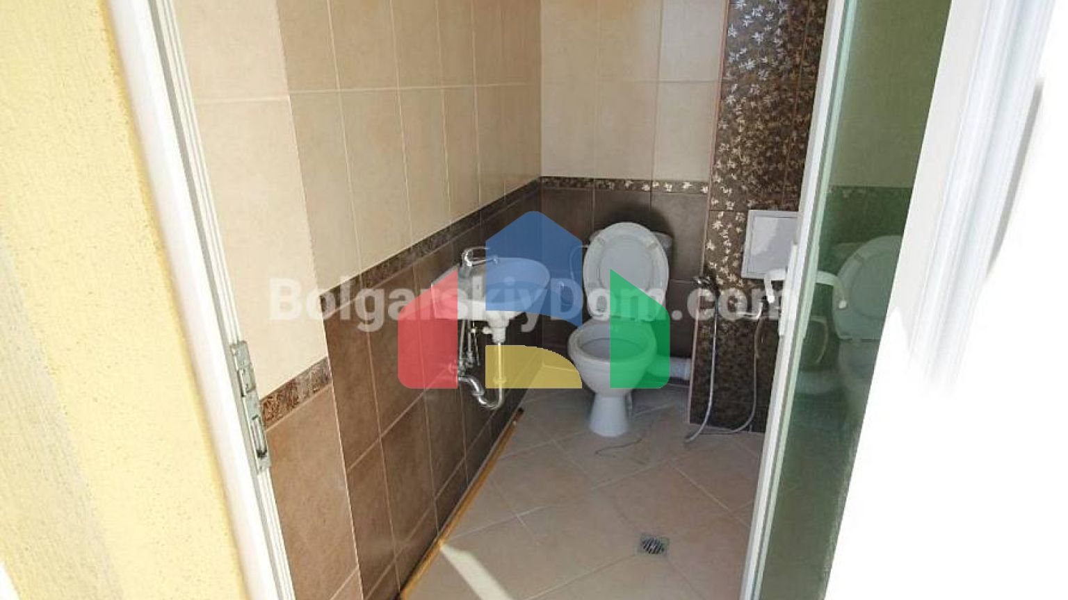 Четырехкомнатная квартира в Марина Санрайз