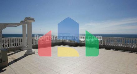 Четырехкомнатная квартира в Марина Санрайз