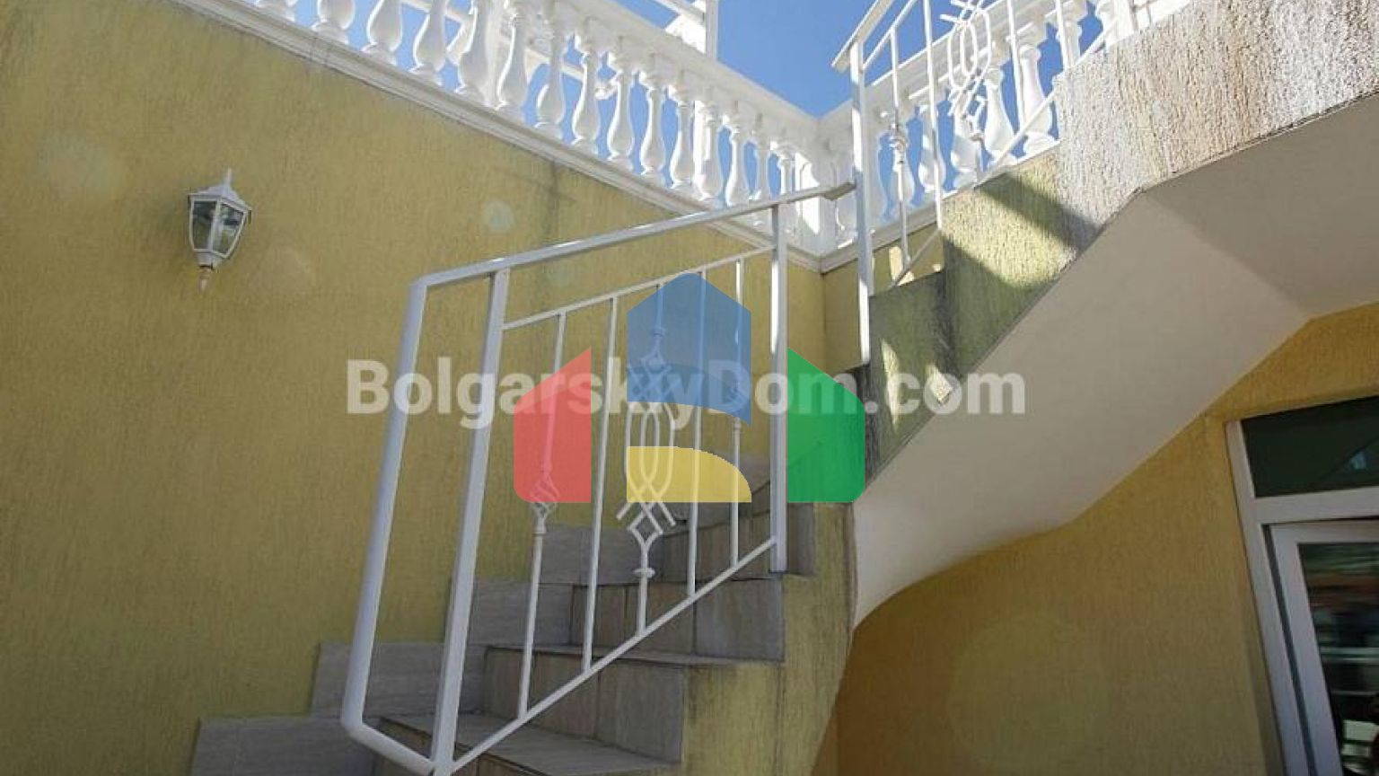 Четырехкомнатная квартира в Марина Санрайз