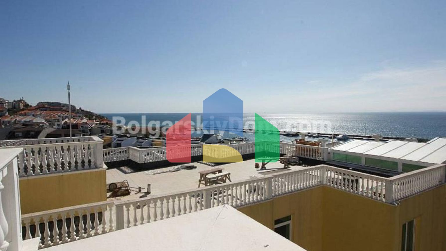 Четырехкомнатная квартира в Марина Санрайз