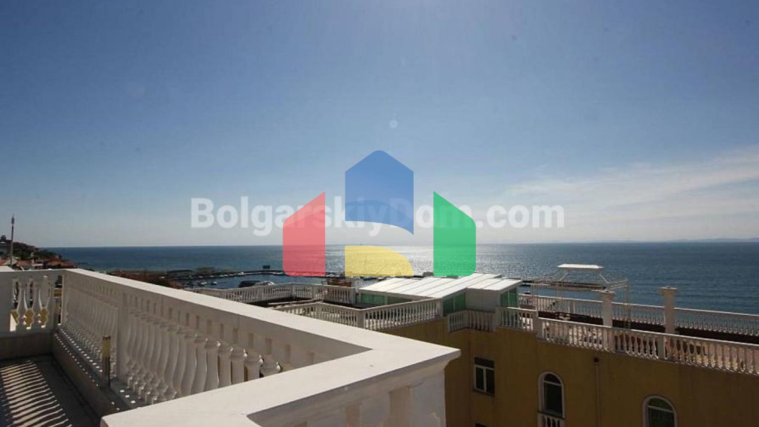 Четырехкомнатная квартира в Марина Санрайз