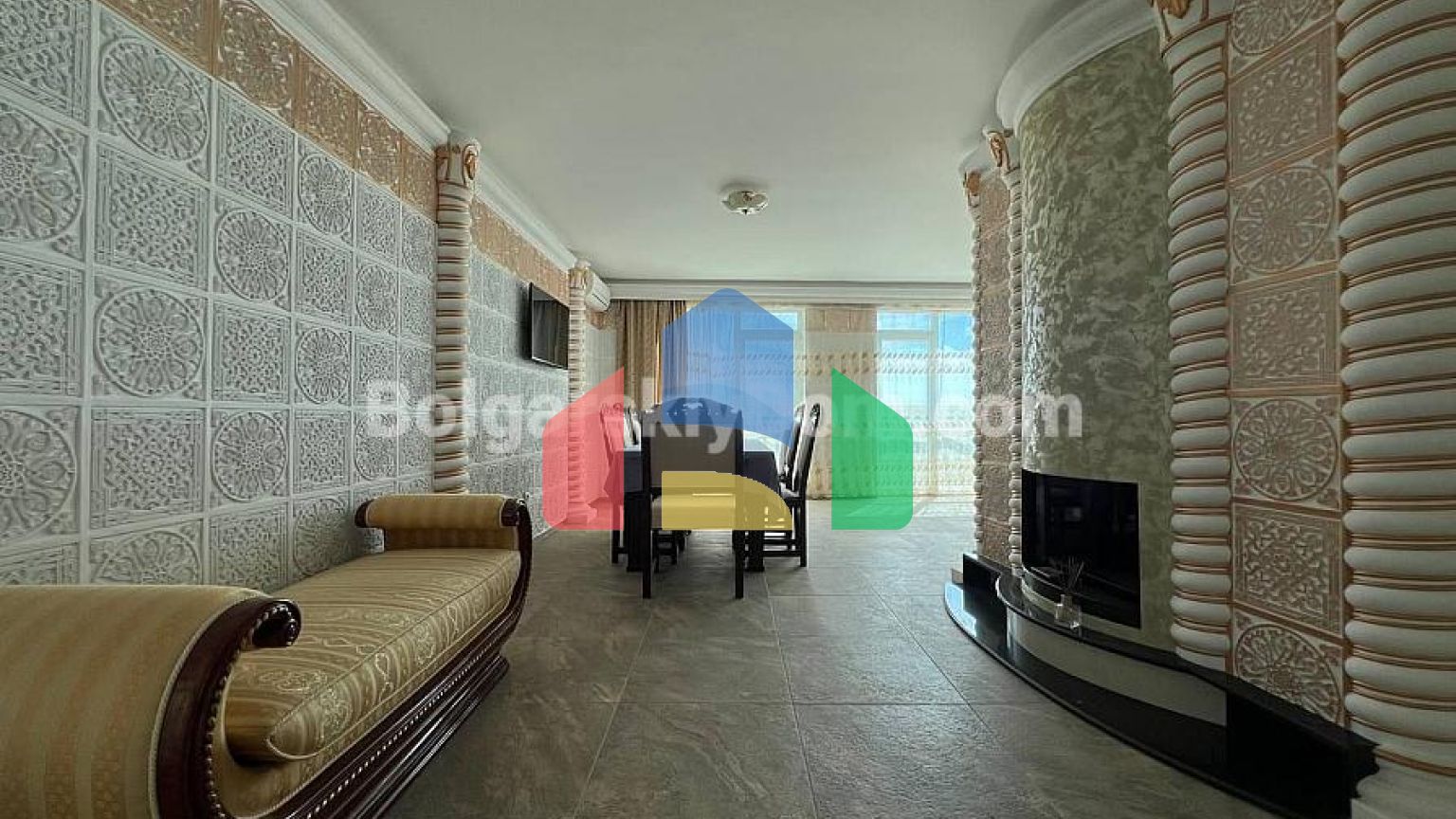 Четырехкомнатная квартира в Марина Санрайз