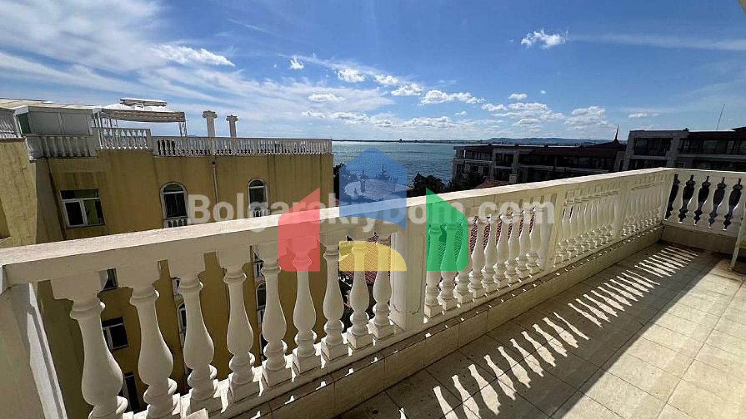 Четырехкомнатная квартира в Марина Санрайз