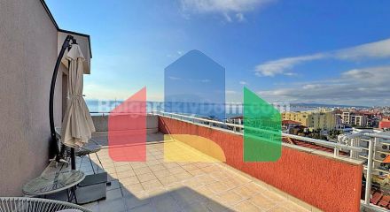 Two-bedroom apartment in Lazur 5