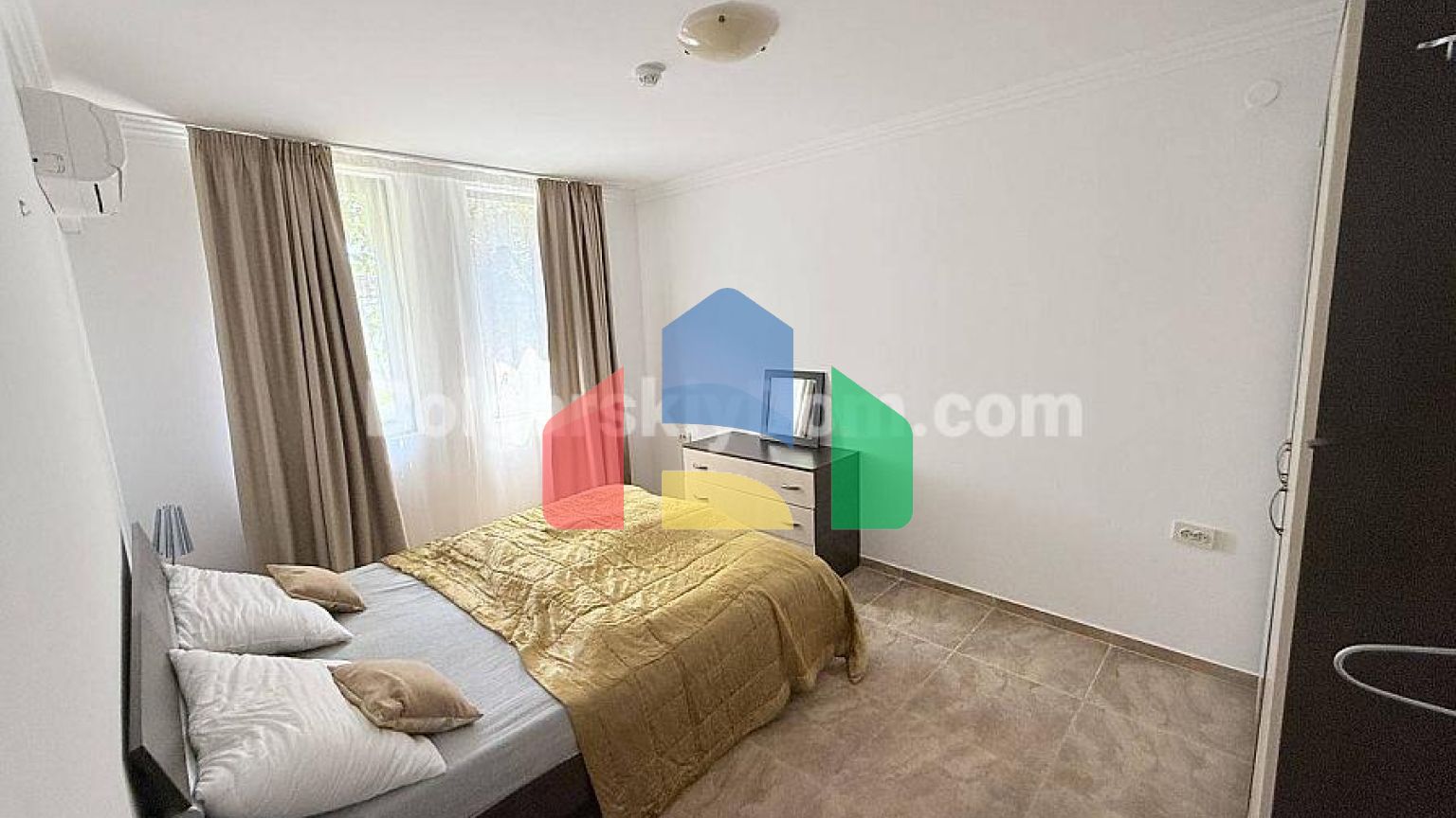 Трикімнатна квартира в Манастира 2