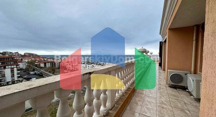 Трехкомнатная квартира в Адмирал