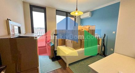 Трехкомнатная квартира в Адмирал