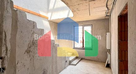 Чотирикімнатна квартира в Артур