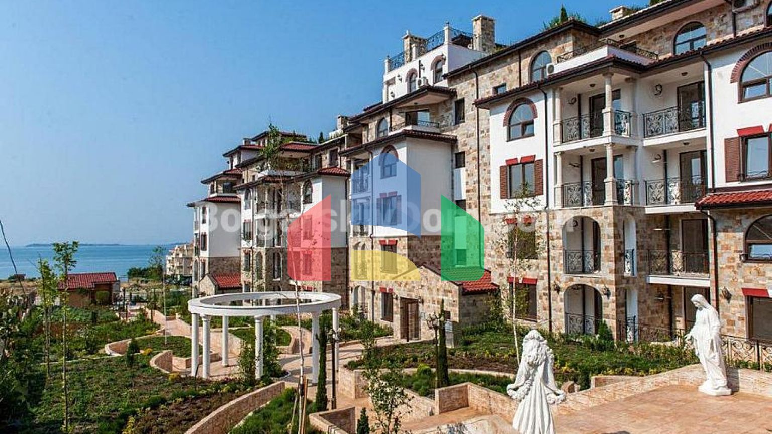 Чотирикімнатна квартира в Артур