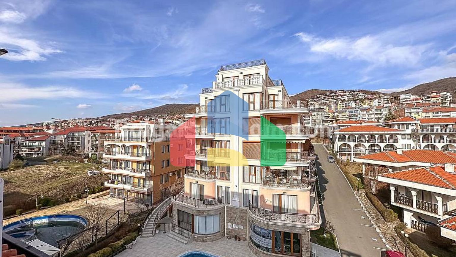 Чотирикімнатна квартира в Каприз