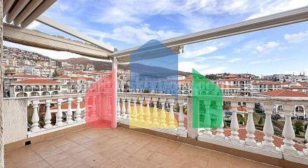 Чотирикімнатна квартира в Каприз