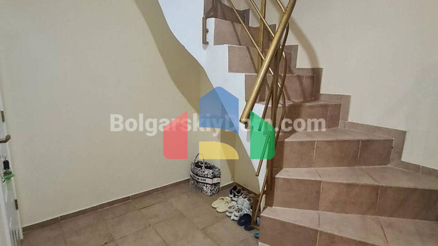 Двухуровневая квартира в Панорама Форт Клуб