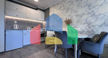 Квартира-студія в Прем'єр Форт Біч