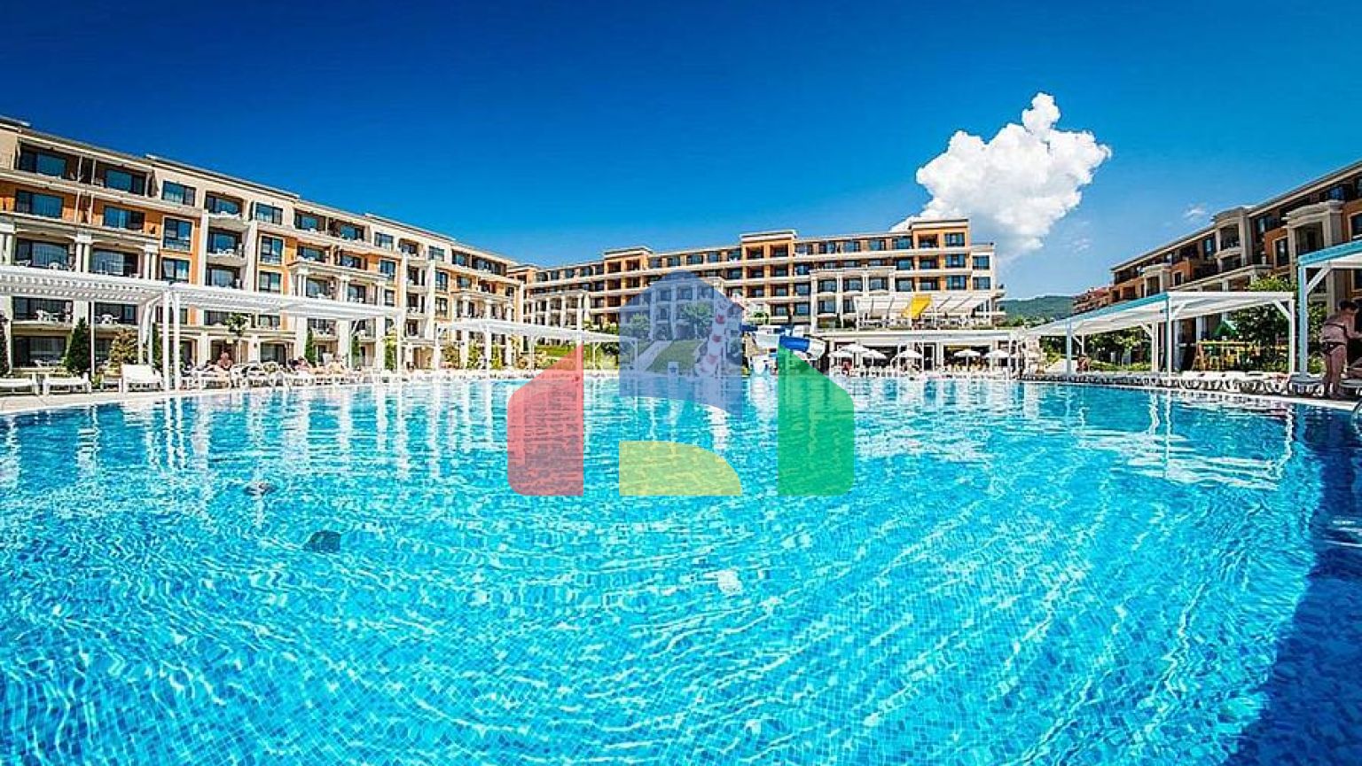 Квартира-студія в Прем'єр Форт Біч