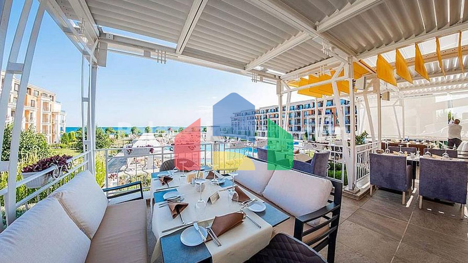 Квартира-студія в Прем'єр Форт Біч