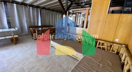 Чотирикімнатний пентхаус в Адмірал