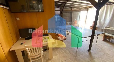 Чотирикімнатний пентхаус в Адмірал