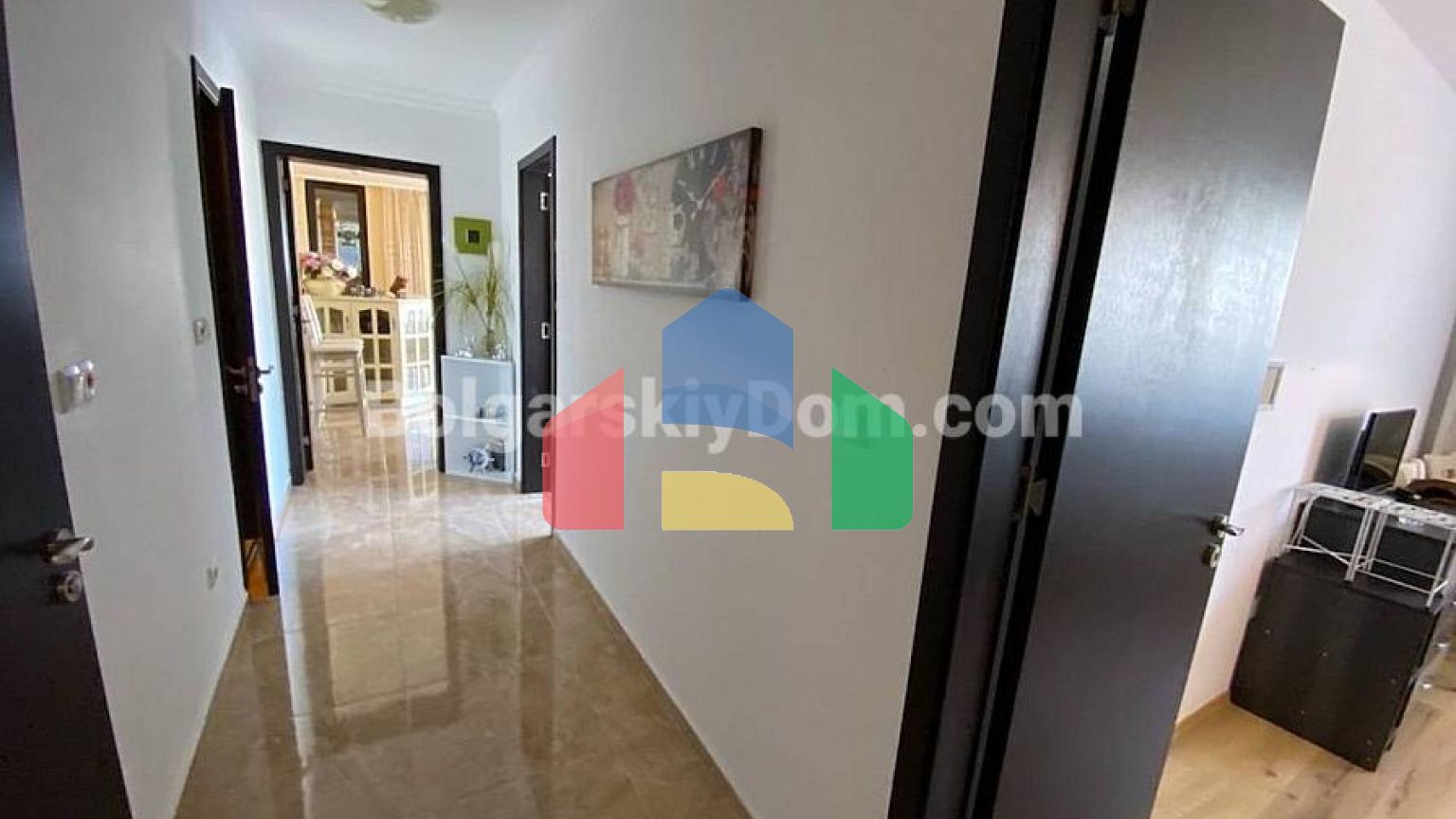 Чотирикімнатний пентхаус в Адмірал