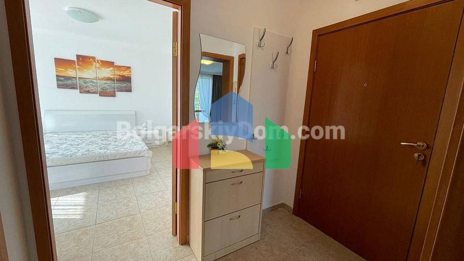 Трикімнатна квартира в Компасі