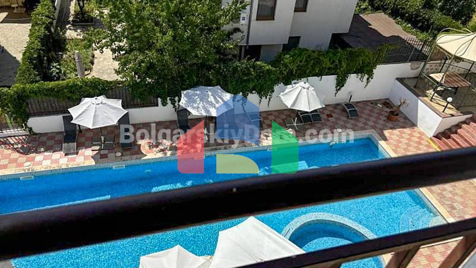 Чотирикімнатний таунхаус в Олд Хаус