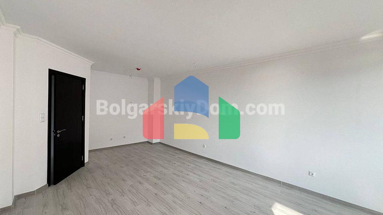 Трикімнатна квартира в Етера 4