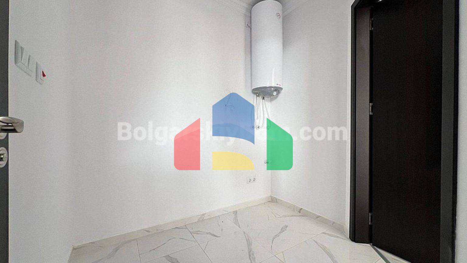 Трикімнатна квартира в Етера 4