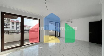 Трикімнатна квартира в Етера 4