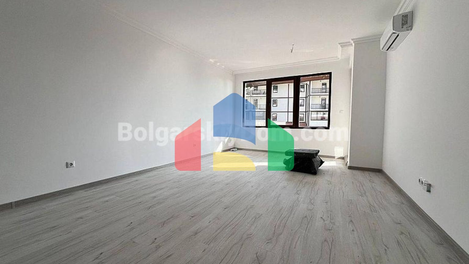 Трикімнатна квартира в Етера 4