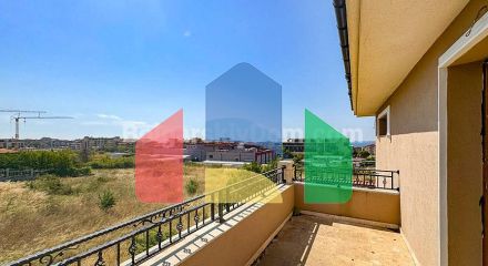 Будинок з власним басейном у Святому Власі