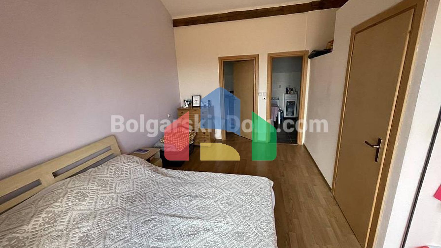 Триповерховий таунхаус у Святому Власі