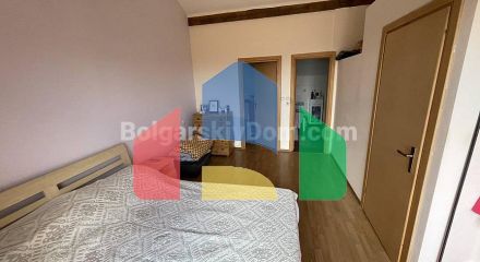 Триповерховий таунхаус у Святому Власі