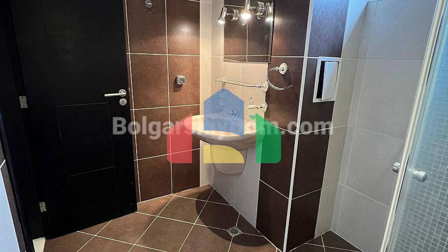 Трикімнатна квартира в Вілла Далі