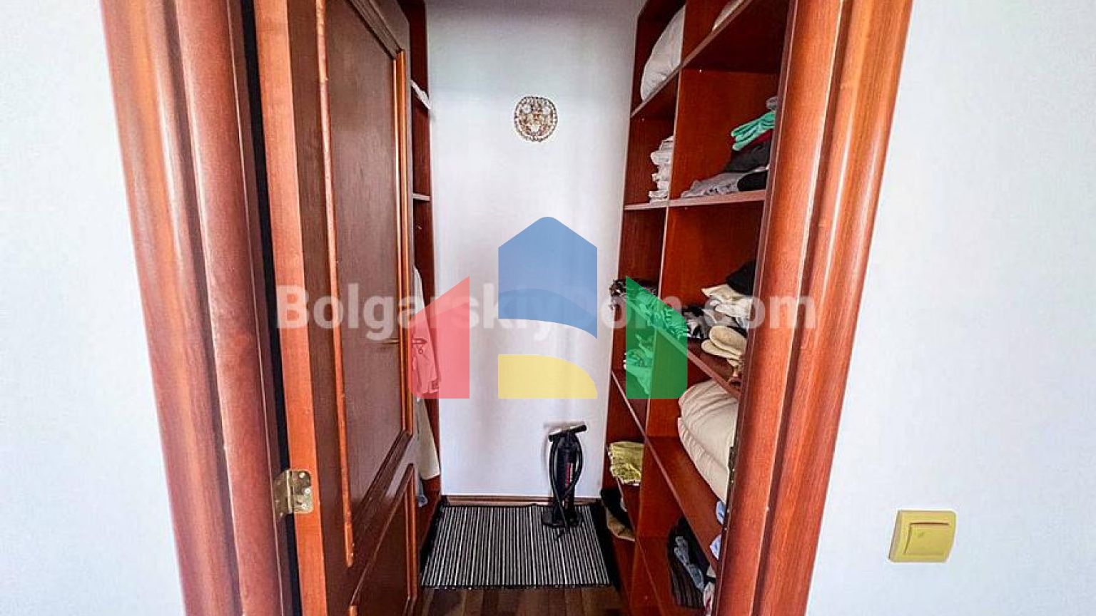 Трехкомнатная квартира в Этера 1